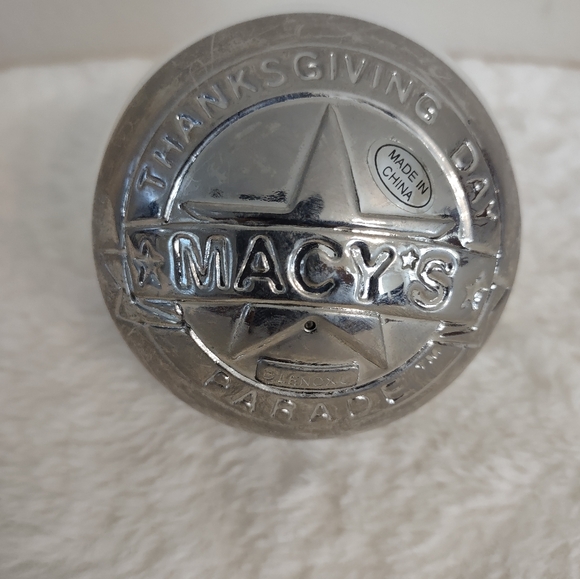 Disney Mickey Mouse Macy's Thanksgiving Day Parade Ornament 2000 - Picture 7 of 9